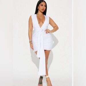 NWT Elegant White Ruched Tie Bachelorette Bridal Dress